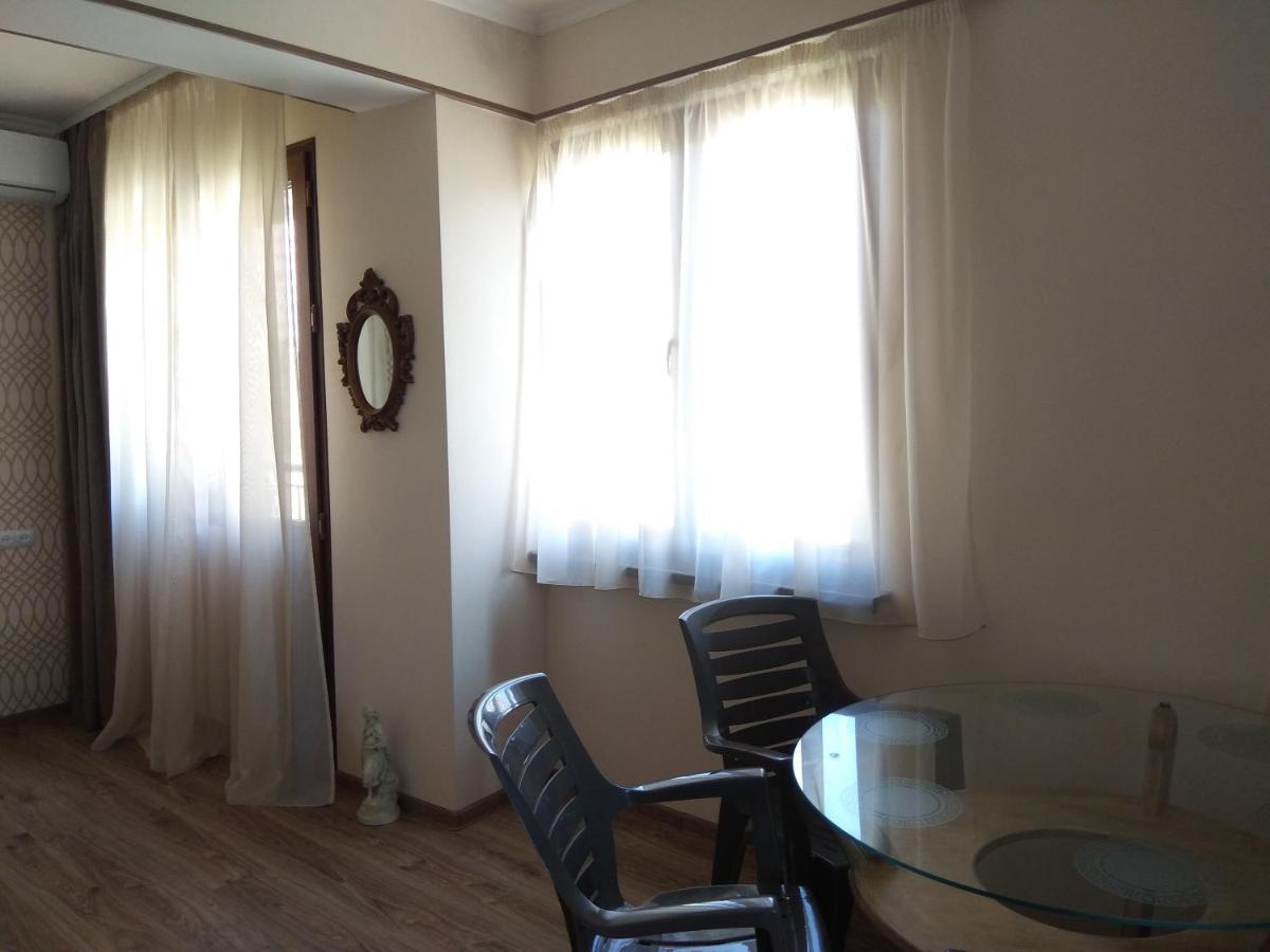 Sunny Aura Apartment Erevan Exterior foto
